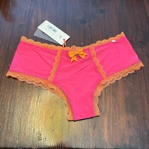 Pretty Polly Shortini NWT XS